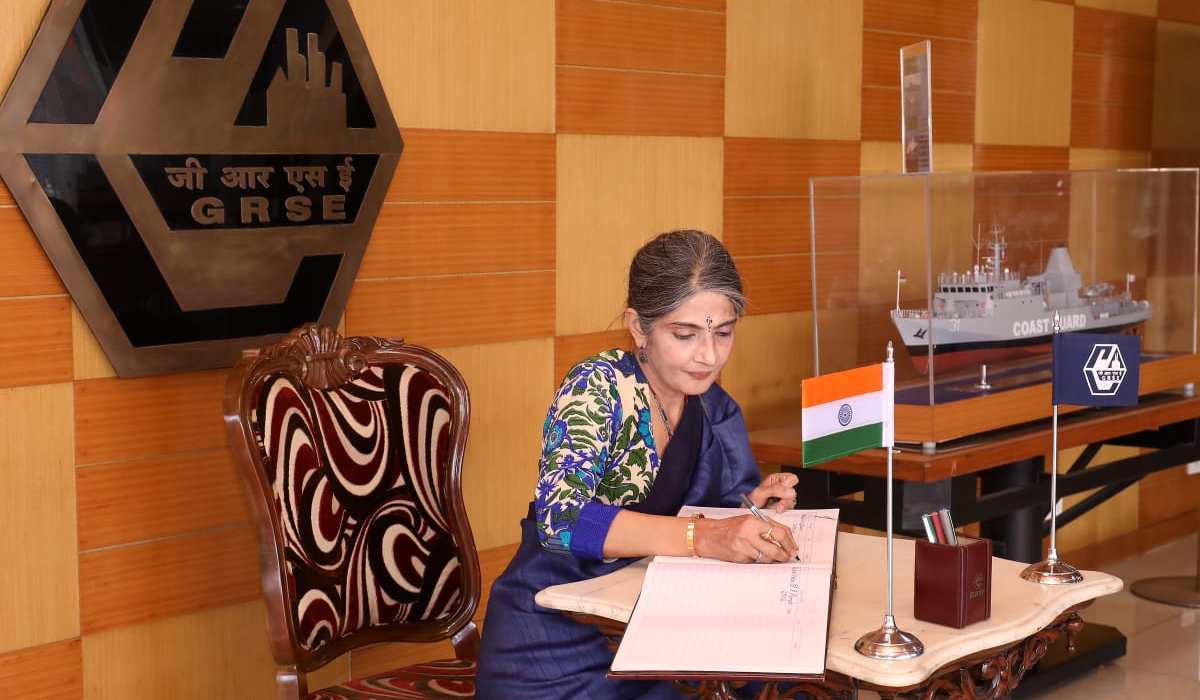 Smt. Alka Sharma, IDAS, PCDA(Navy), visits GRSE on 21 Dec 18