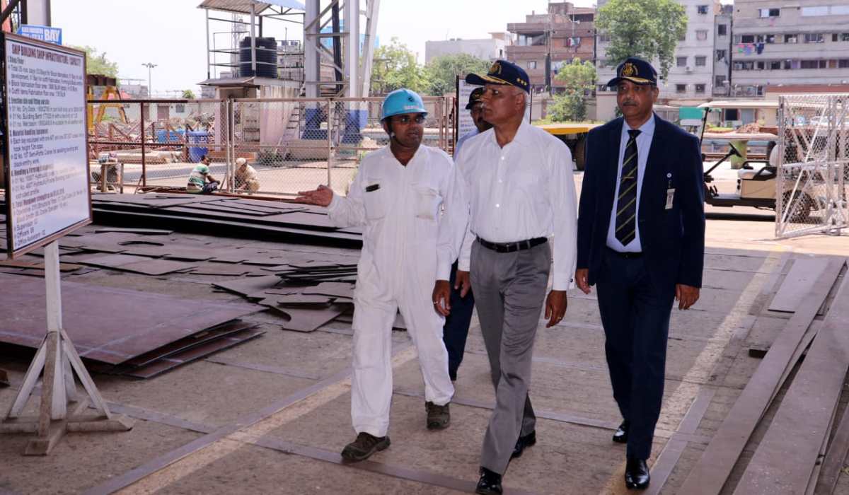 Commandant, NDC visits GRSE on 23 Apr 19