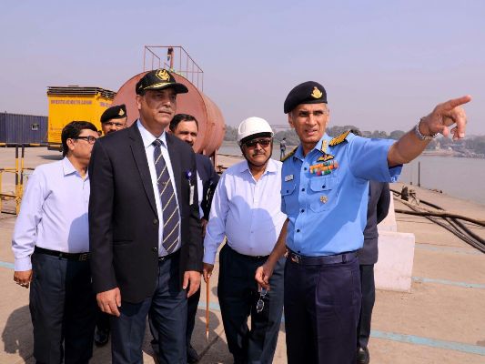Vice Admiral Karambir Singh, PVSM , AVSM FOC-IN-C (East) visits GRSE on 17 Feb 18