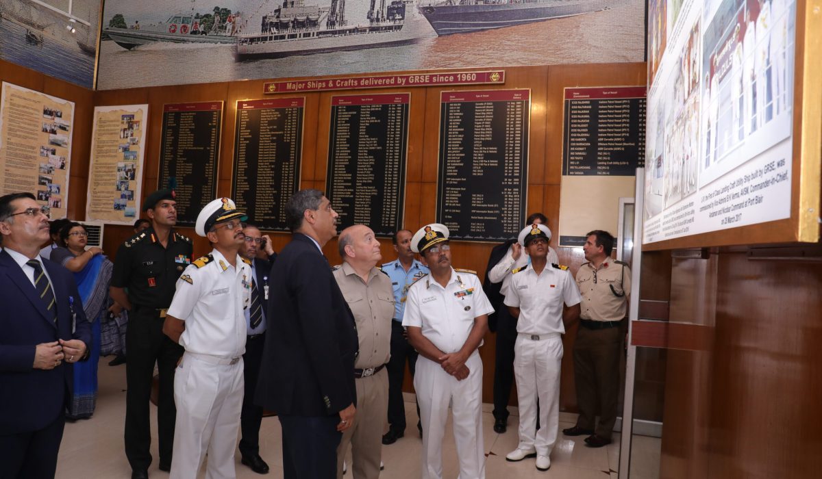 Air Chief Marshal Sir Stuart Peach GSE, KCB, ADC, Deputy Chief of Defence Staff U.K visits GRSE on 22 Jul 17