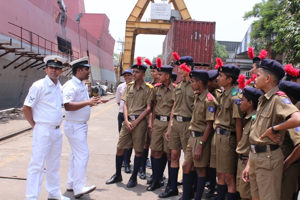 Cadets, Sainik School, Purulia, WB visits GRSE on 29 Apr 18