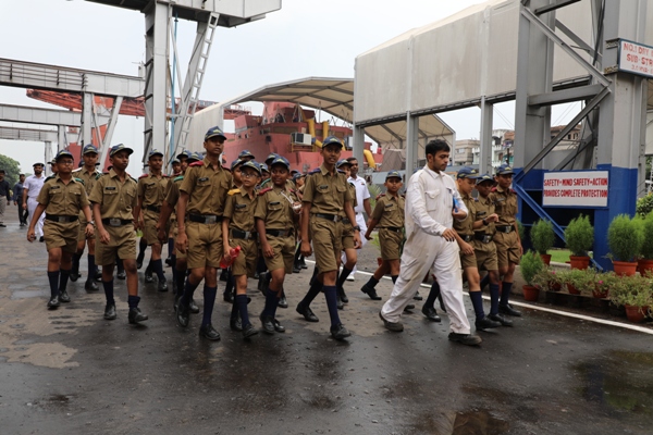 Cadets, Sainik School, Purulia, WB visits GRSE on 10 Jul 18