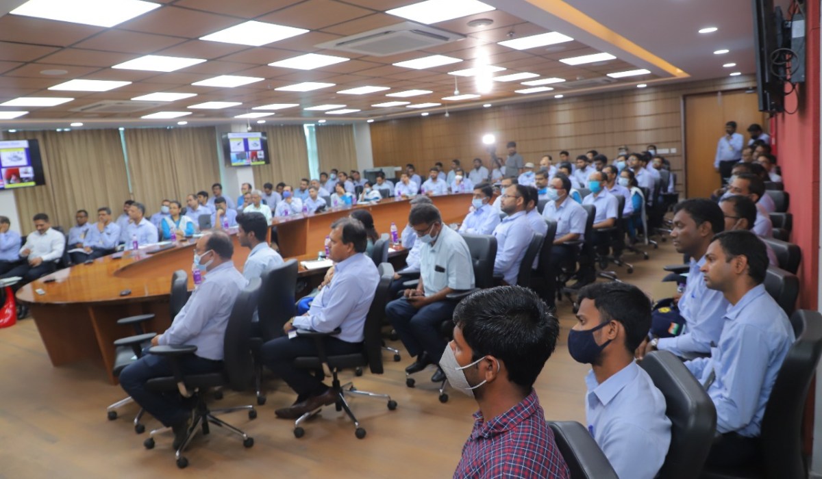 R Adm GK Harish, AVSM, VSM, DGND(SSG) visited GRSE