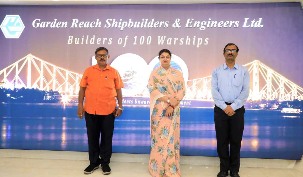 Newly Appointed Independent Directors Shri Sanjeeb Mohanty & Smt. Darshana Singh visited GRSE