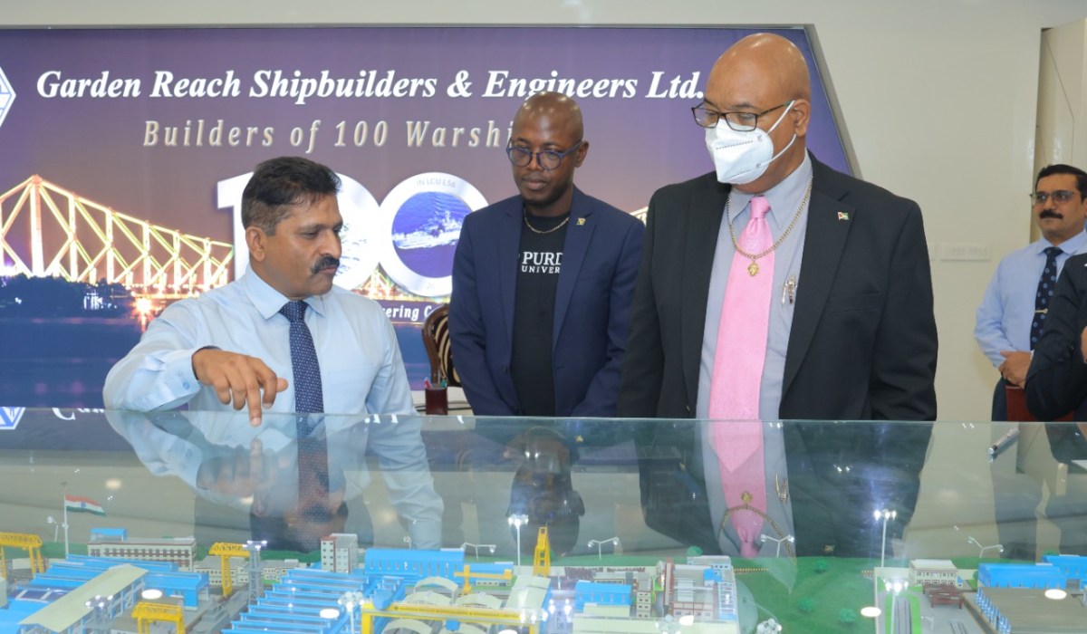 Hon'ble Bishop Juan Anthony Edghill, Minister of Public Works, The Cooperative Republic of Guyana visited GRSE