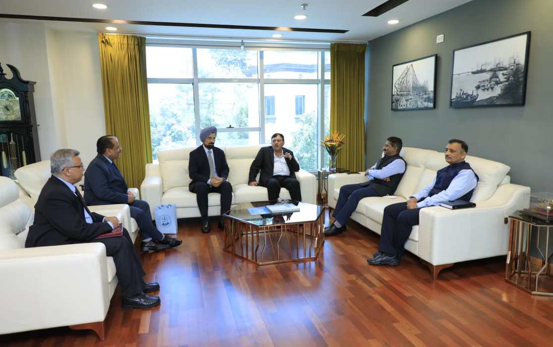 Shri Arun Sharma, Executive Chairman, IRS visited GRSE