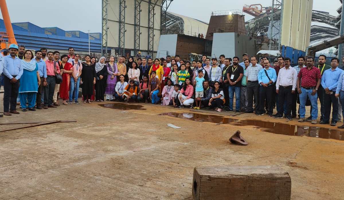 Image 1 - State level Winners participating in the National Science Seminar visited GRSE