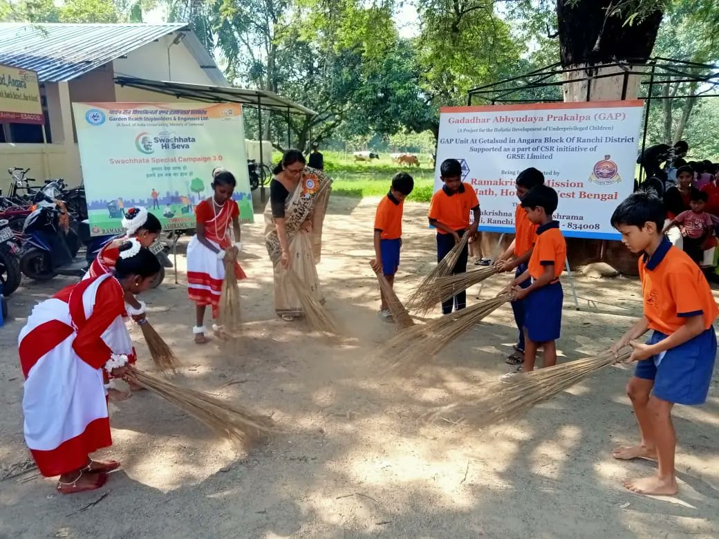 Swachhata Activities organised by GRSE at Gadadhar Abhyudaya Prakalpa Unit, Ranchi, Jharkhand on 15 Oct 23