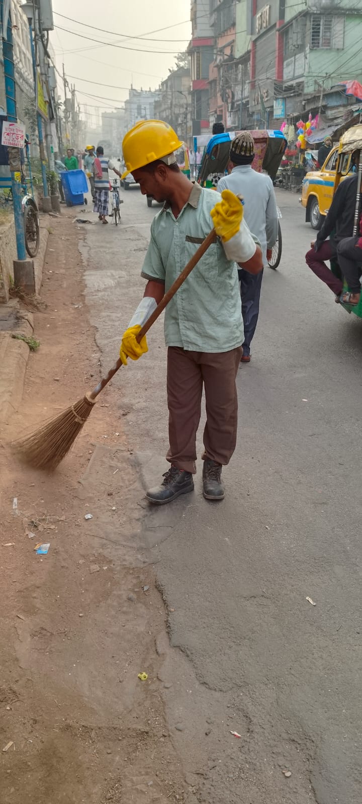 Cleanliness Drive at Metiabruz & Hastings, Kolkata on 03 Dec 23